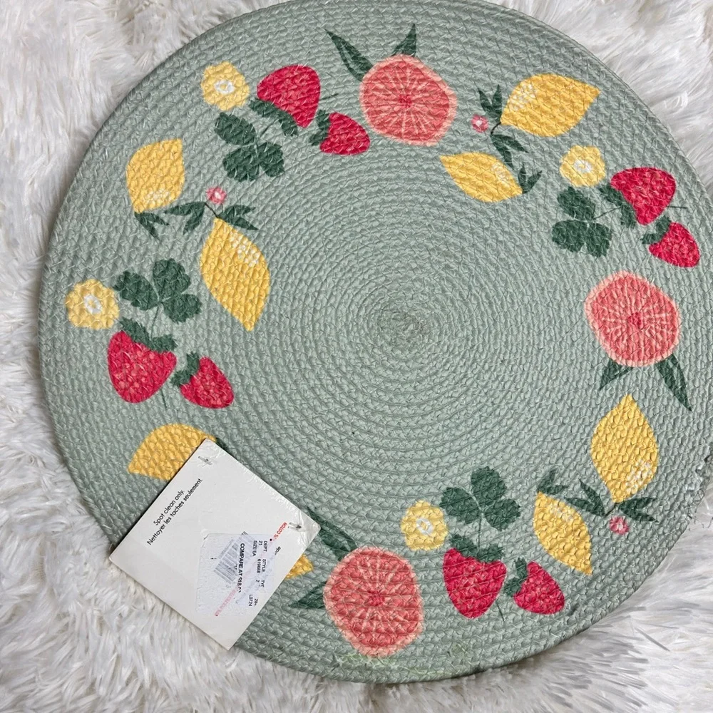 4 pc Braided Placemat Set Rnd‎ STRAWBERRY Lemon and grapefruit Green White New